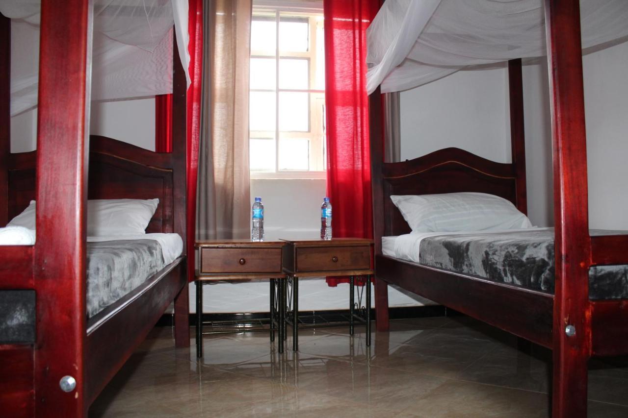 Entebbe Vine Inn Ngoại thất bức ảnh
